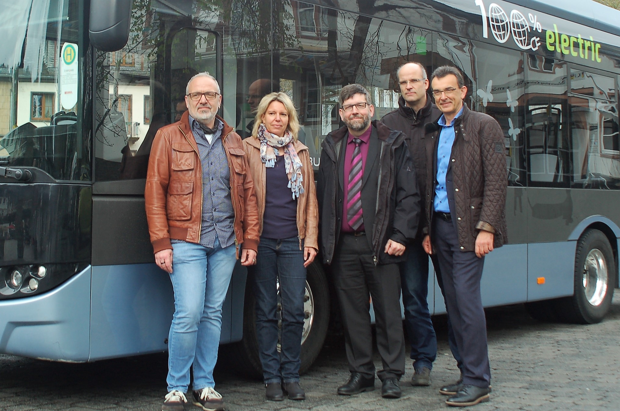 Zickenheiner testet Elektrobus in Cochem